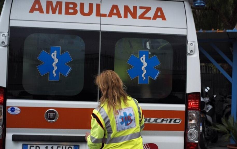 empoli tamponamento a catena in fi pi li due feriti illeso bimbo di 11 mesi