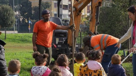 Dopo la presentazione ai cinque presidenti, il piano green arriva in aula "Giardini in centro, più prati e piante a Novoli: le strade dove intervenire" . Dopo la presentazione ai cinque presidenti, il piano green arriva in aula "Giardini in centro, più prati e piante a Novoli: le strade dove intervenire" .