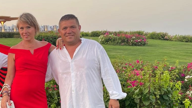 Sadush Petriti, la moglie Erida e il figlio Justin Sadush Petriti, la moglie Erida e il figlio Justin