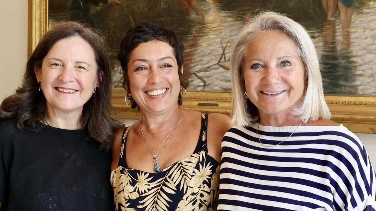 Da sinistra Cristina Giachi, Natalia Bavar e Maria Oliva Scaramuzzi Da sinistra Cristina Giachi, Natalia Bavar e Maria Oliva Scaramuzzi