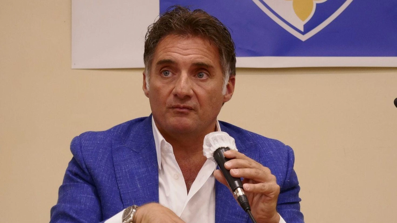 Il presidente del Prato, Stefano Commini (foto Attalmi) Il presidente del Prato, Stefano Commini (foto Attalmi)