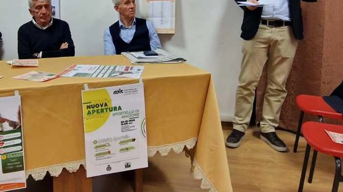 A Magione è stato aperto lo sportello dell’Associazione per i diritti dei cittadini, offrendo consulenza gratuita su varie problematiche. Presenti autorità locali e volontari. A Magione è stato aperto lo sportello dell’Associazione per i diritti dei cittadini, offrendo consulenza gratuita su varie problematiche. Presenti autorità locali e volontari.