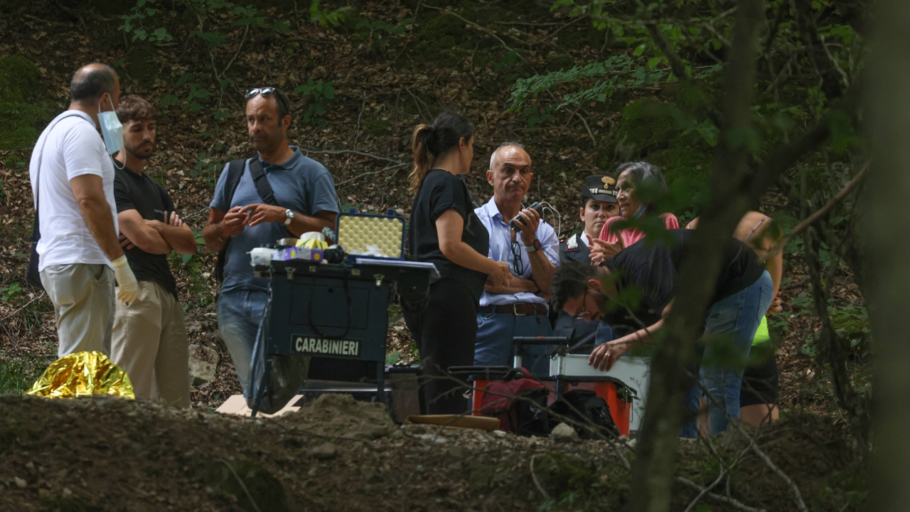 ll corpo di Franca Ludwig trovato all’alba. Uccisa con una pietra o da un camion. I due misteri custoditi dal bosco