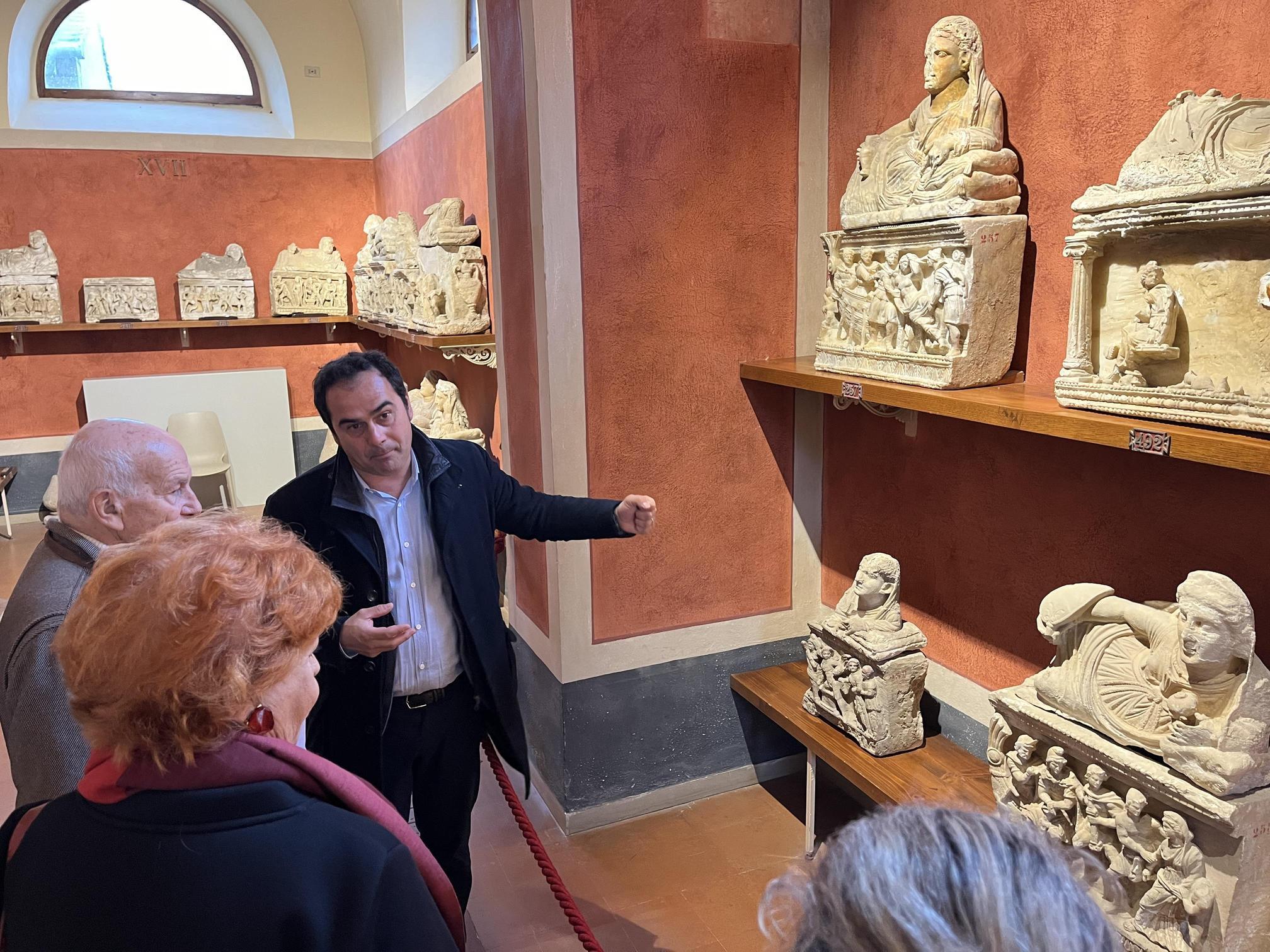 Poli museali, allarme dal sindacato: "Ridotti gli orari di apertura" Poli museali, allarme dal sindacato: "Ridotti gli orari di apertura"