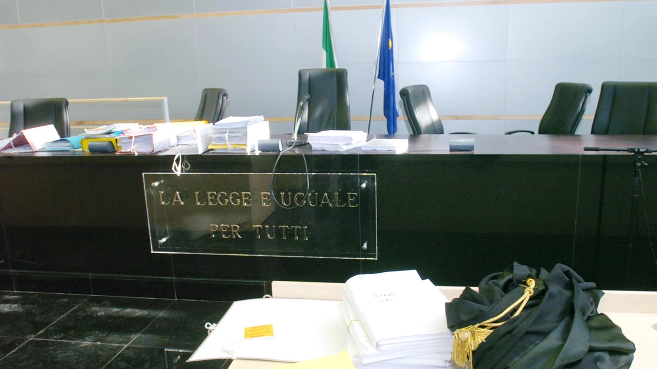 Un'aula di tribunale Un'aula di tribunale