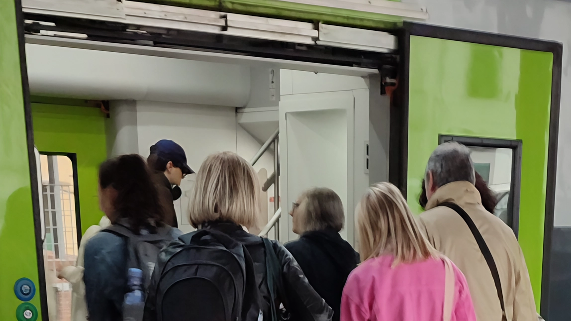 Pendolari tra disagi e ritardi. dei treni