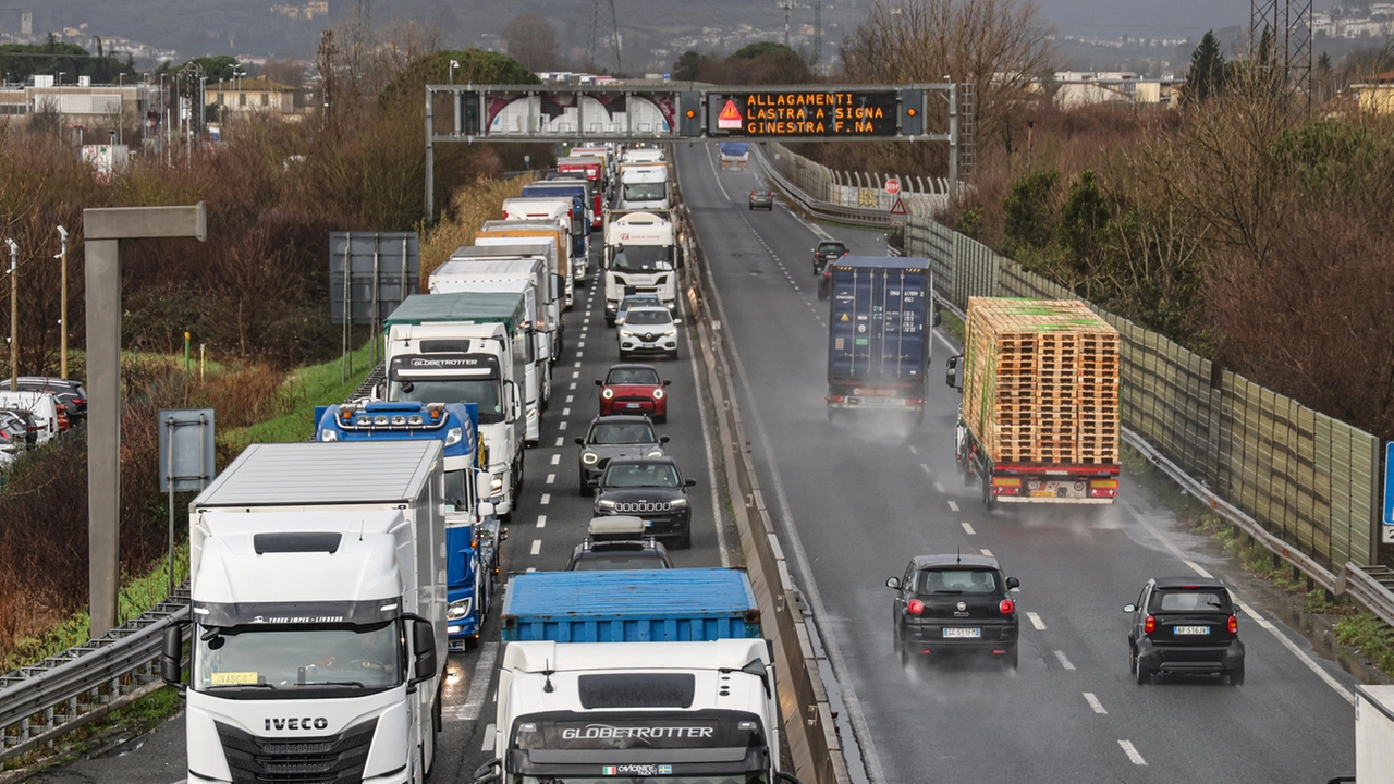 La Fi-Pi-Li e le domeniche da incubo. “Strada abbandonata da 30 anni”