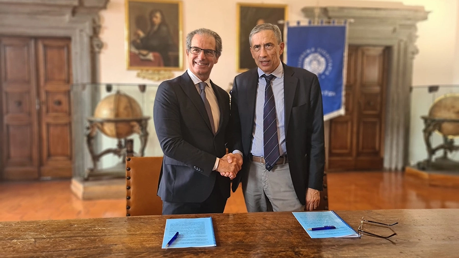 Zucchi e Ghezzi alla firma dell'accordo Zucchi e Ghezzi alla firma dell'accordo