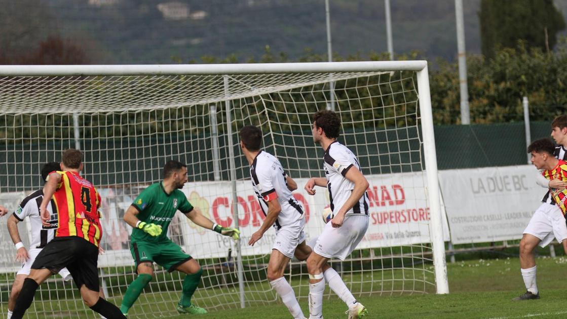 Il big match finisce in parità. E il Sansepolcro resta primo