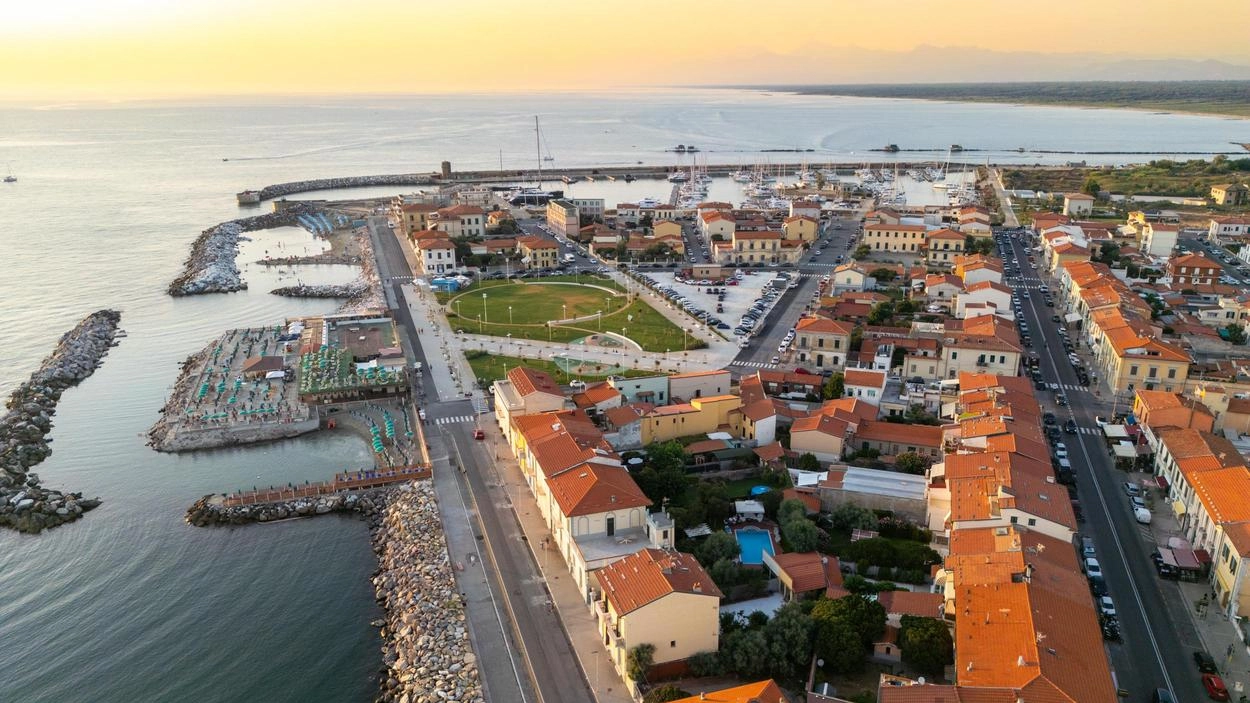 L’analisi di Lionetti, direttore del Master in medicina iperbarica al Sant’Anna "Nel 2150 città come Marina di Pisa e Tirrenia rischiano di essere sommerse". L’analisi di Lionetti, direttore del Master in medicina iperbarica al Sant’Anna "Nel 2150 città come Marina di Pisa e Tirrenia rischiano di essere sommerse".