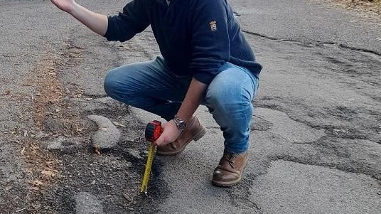 Torna sotto i riflettori della minoranza consiliare la situazione della viabilità, nel mirino del gruppo guidato da Andrea Tonarelli ci...