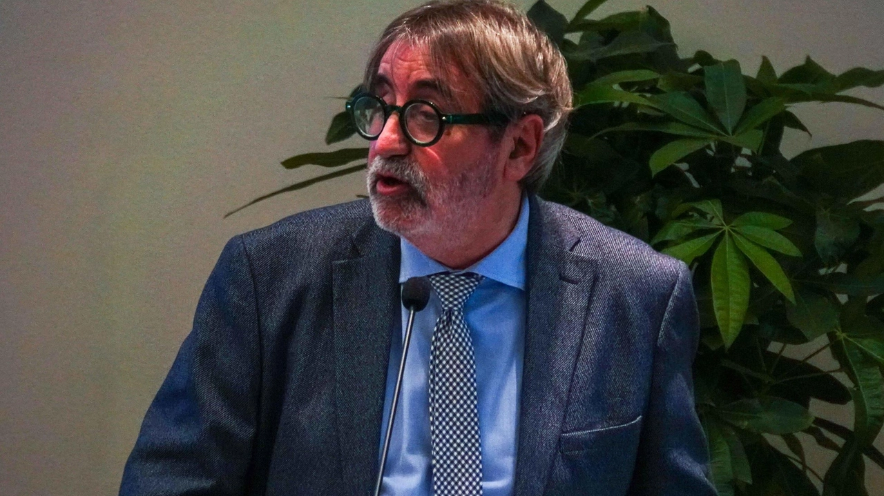 Mario Sommariva ha presentato le dimissioni dalla carica di presidente dell’Autorità Portuale che ricopriva dal dicembre dal 2020: lascerà la guida dell’ente dal prossimo 1° ottobre (foto d’archivio) Mario Sommariva ha presentato le dimissioni dalla carica di presidente dell’Autorità Portuale che ricopriva dal dicembre dal 2020: lascerà la guida dell’ente dal prossimo 1° ottobre (foto d’archivio)