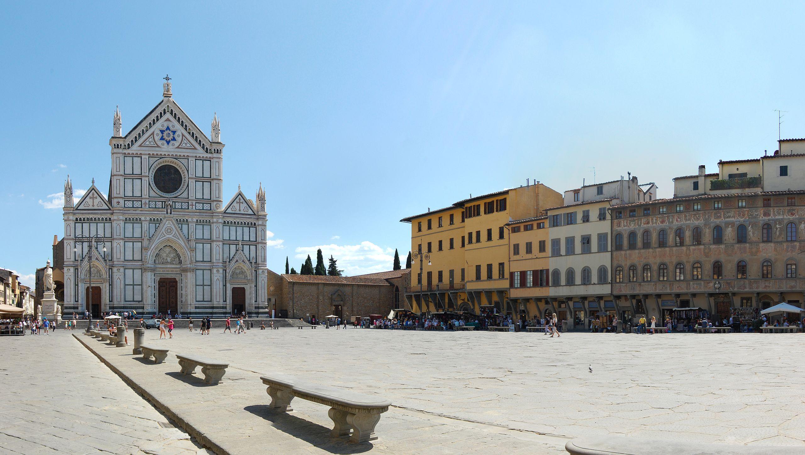 A Firenze la grande boxe: stop ai contenitori in vetro A Firenze la grande boxe: stop ai contenitori in vetro