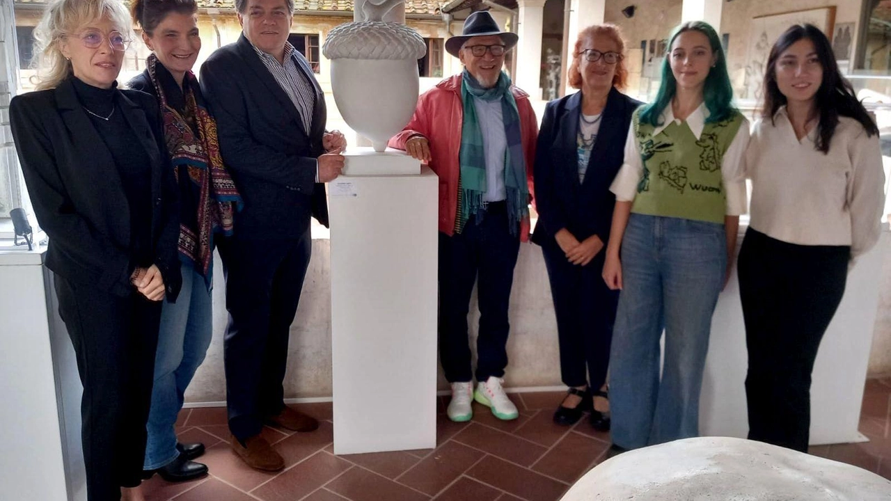 L’artista Carta assieme al sindaco L’artista Carta assieme al sindaco