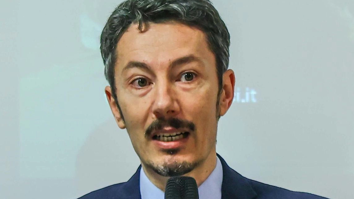 Il sindaco Daniele Vanni ha. risposto ad un’interrogazione del capogruppo di In Comune per Vinci, Giuseppe Pandolfi Il sindaco Daniele Vanni ha. risposto ad un’interrogazione del capogruppo di In Comune per Vinci, Giuseppe Pandolfi