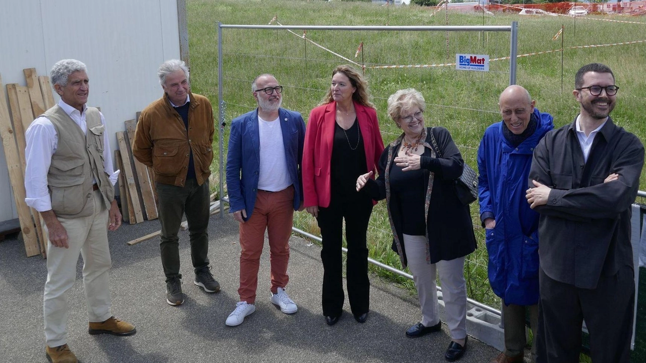 Il sopralluogo al Pecci in attesa della Mezzaluna con Diana Toccafondi la sindaca Bugetti e Collicelli Cagol