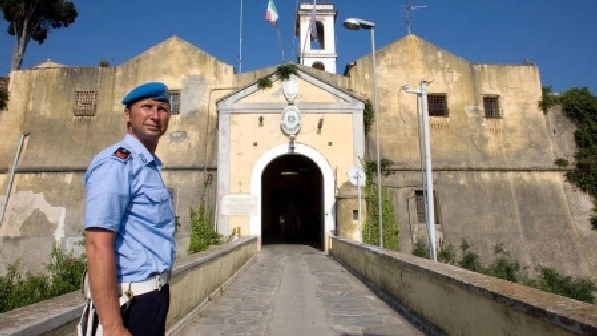 Il carcere di Porto Azzurro Il carcere di Porto Azzurro