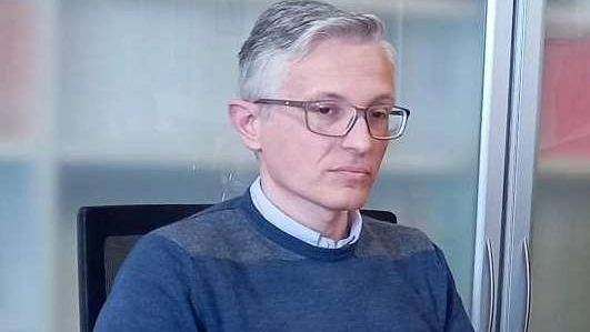 La Cgil applaude dopo le parole del procuratore capo Luca Tescaroli alla Commissione Senato sul lavoro e rilancia la necessità... La Cgil applaude dopo le parole del procuratore capo Luca Tescaroli alla Commissione Senato sul lavoro e rilancia la necessità...