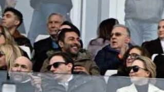 "È stata una partita dura, ma non abbiamo mai mollato, né come giocatori né come tifosi, dobbiamo esserne orgogliosi". Il... "È stata una partita dura, ma non abbiamo mai mollato, né come giocatori né come tifosi, dobbiamo esserne orgogliosi". Il...