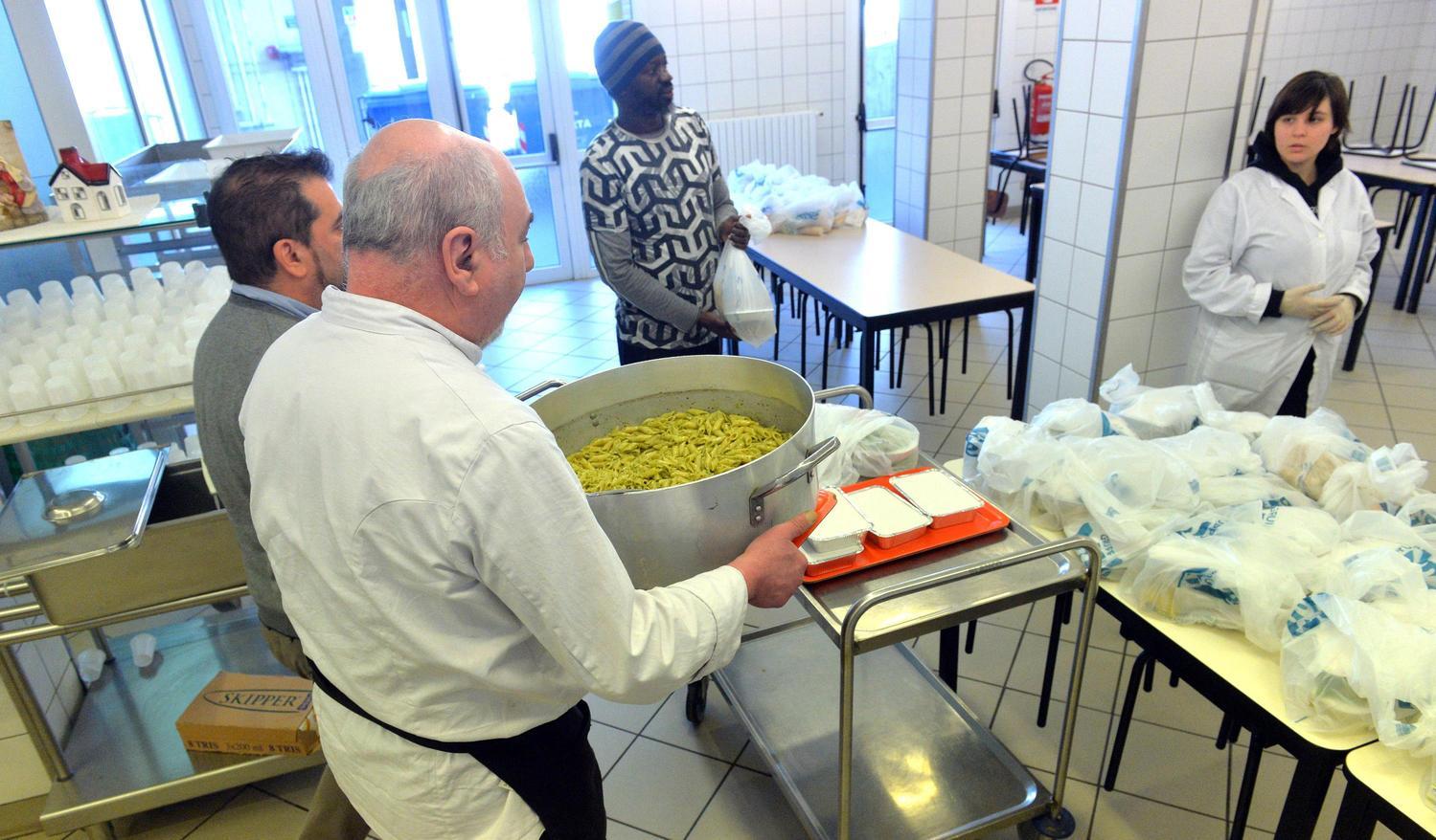 https://www.lanazione.it/image-service/view/acePublic/alias/contentid/ODk1OGMyOWEtZWNiOC00/0/caritas-richieste-di-aiuto-in-aumento-oltre-9mila-contatti-in-un-anno-diamo-dignita-alle-persone.jpeg