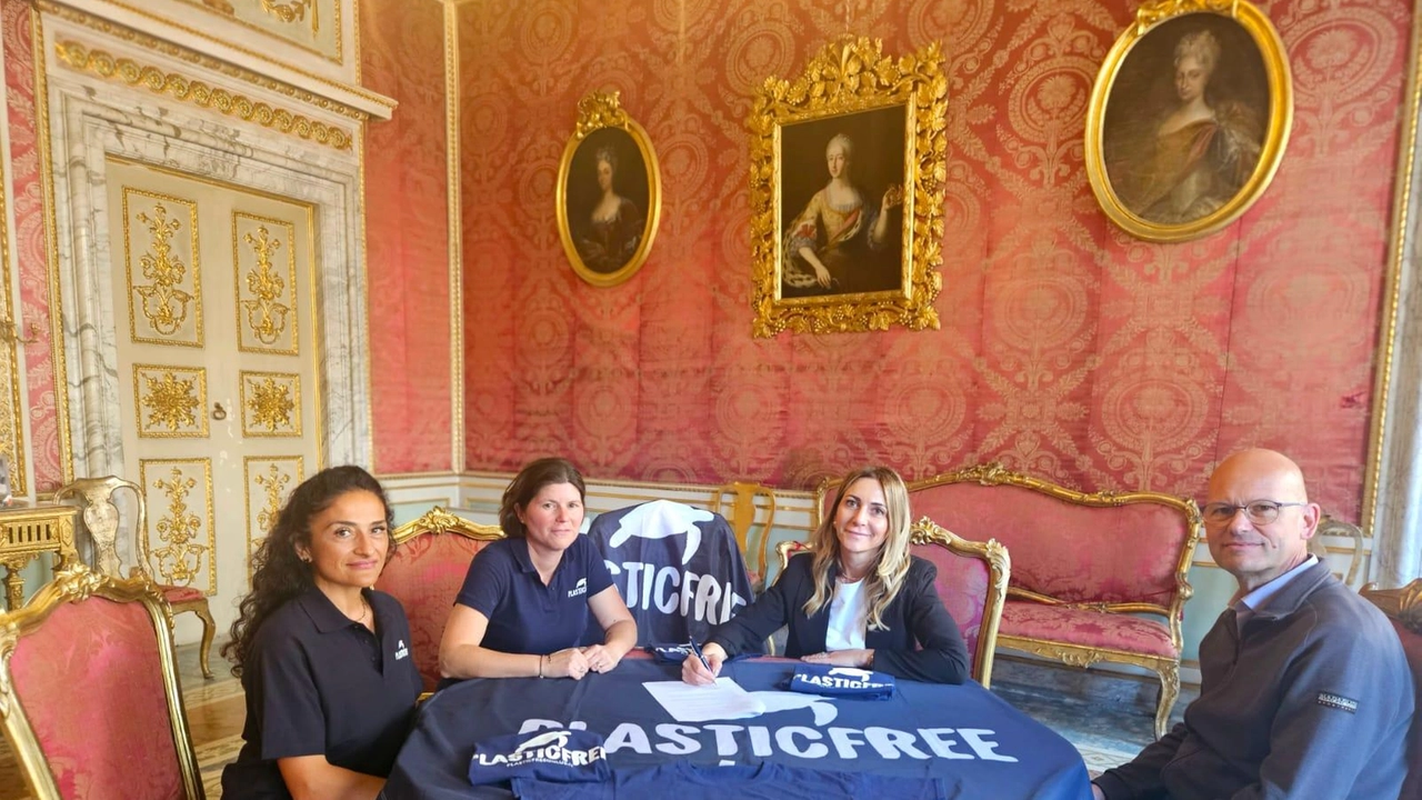 Lucca diventa plastic free. Firma a Palazzo Orsetti