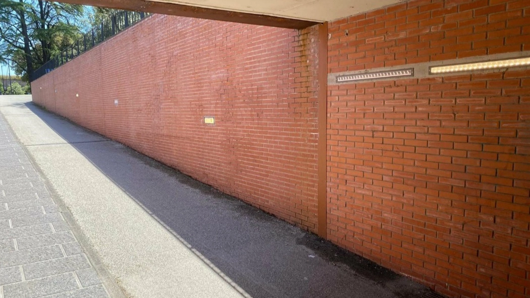 Lucca, conclusi i lavori di pulizia dai graffiti nei sottopassi
