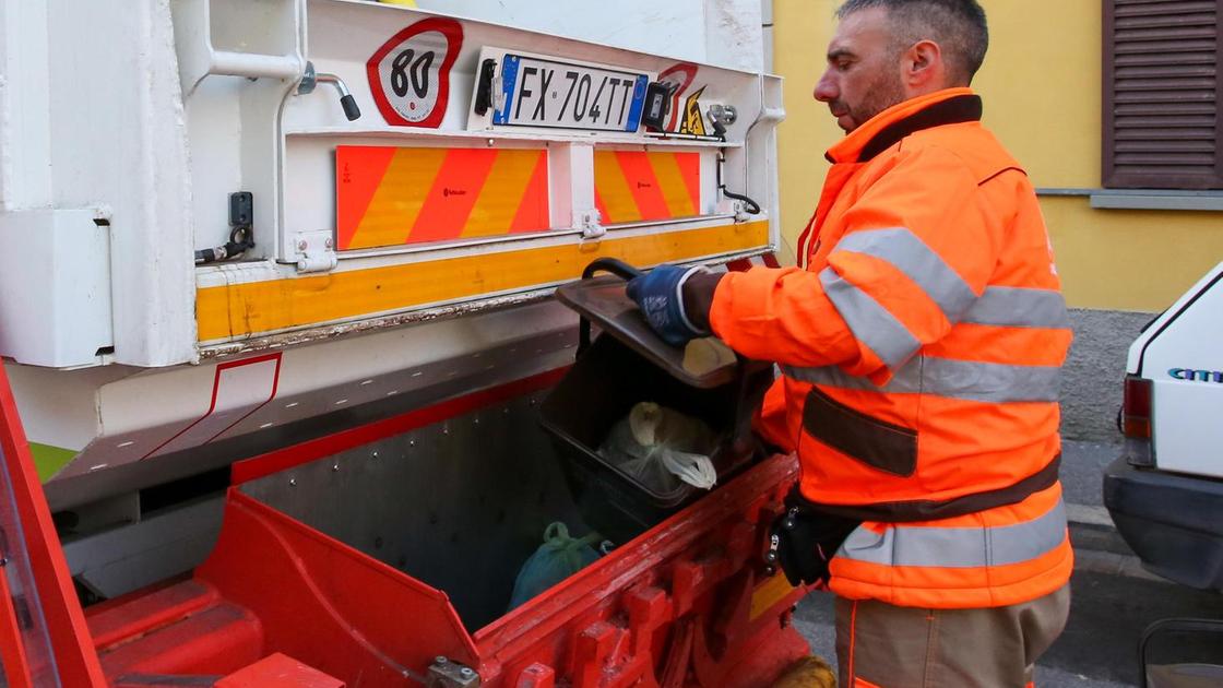 Rifiuti, una rivoluzione per 8.400. Incontri pubblici sulla nuova tariffa Rifiuti, una rivoluzione per 8.400. Incontri pubblici sulla nuova tariffa