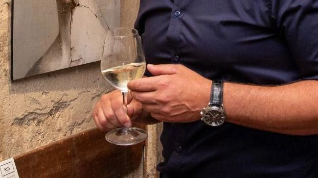 Appuntamento venerdì alle 17,30, nella splendida cornice di palazzo Cucchiari a Carrara, per il Festival Con-vivere, lo storico dell’arte Francesco... Appuntamento venerdì alle 17,30, nella splendida cornice di palazzo Cucchiari a Carrara, per il Festival Con-vivere, lo storico dell’arte Francesco...