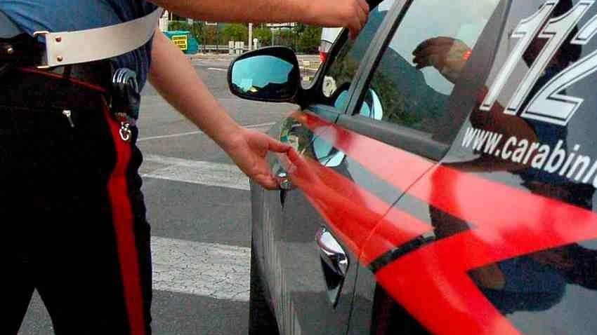 Viti rimosse da una delle molle dei giochi per bambini nell’area attrezzata di piazza Staglieno a Levanto. E si tratta... Viti rimosse da una delle molle dei giochi per bambini nell’area attrezzata di piazza Staglieno a Levanto. E si tratta...