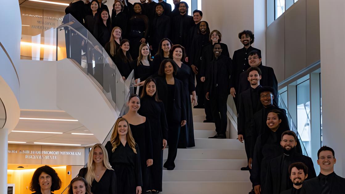 Il Coro di Miami domani in San Martino. A gran richiesta sarà in “prima serata“ Il Coro di Miami domani in San Martino. A gran richiesta sarà in “prima serata“