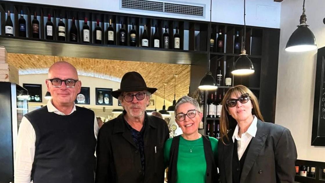 Tim Burton e Monica Bellucci a pranzo alla "Trattoria Bruno Coppetta"