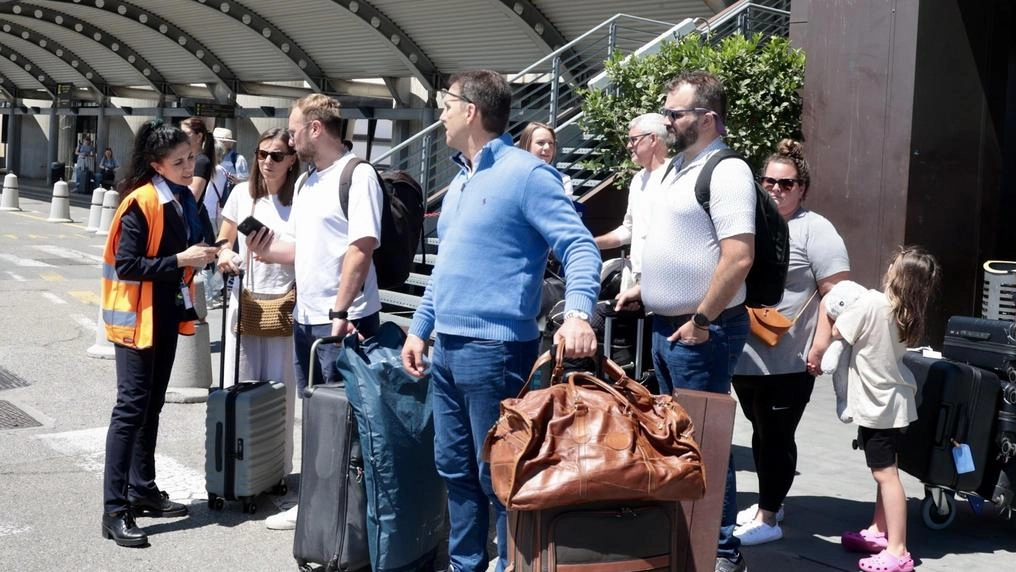 I primi cittadini della Piana da sempre sono contrari all’ampliamento della pista