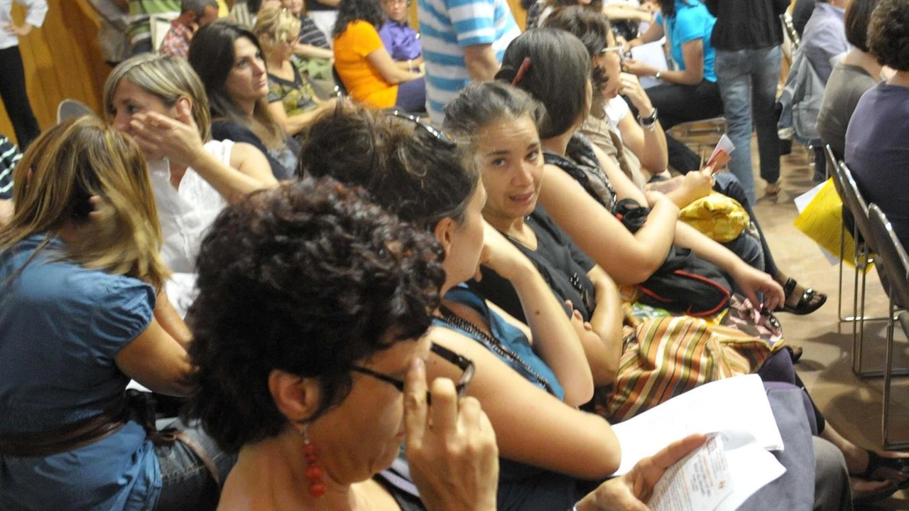 Scuola, via alle assunzioni. Servono 250 insegnanti. Convocazioni tra un mese