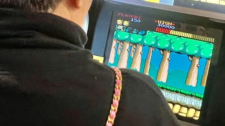 Al Centro*Empoli Coop, l'evento 'Vintage Games Party' offre un viaggio nel mondo dei videogame anni Ottanta con mostra interattiva, tornei e retrogame. Un'occasione per esplorare la storia dei videogiochi e partecipare a divertenti sfide. Al Centro*Empoli Coop, l'evento 'Vintage Games Party' offre un viaggio nel mondo dei videogame anni Ottanta con mostra interattiva, tornei e retrogame. Un'occasione per esplorare la storia dei videogiochi e partecipare a divertenti sfide.