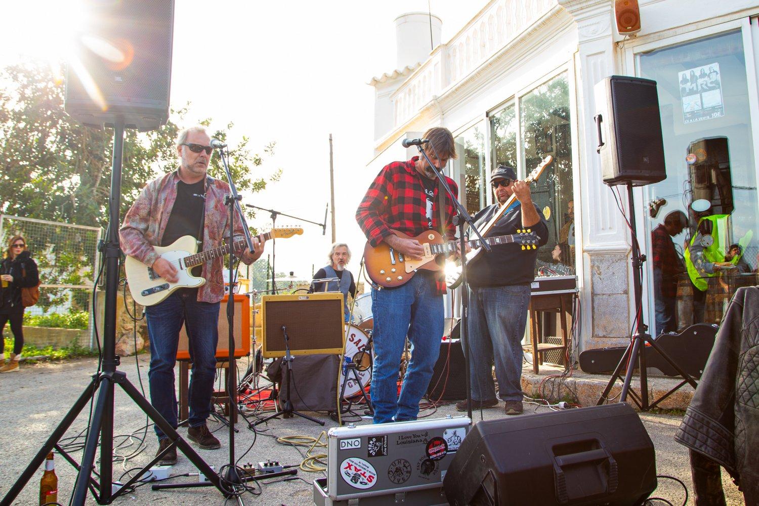 con i gioved236 in musica oltre un mese di note all aperto per i locali cittadini