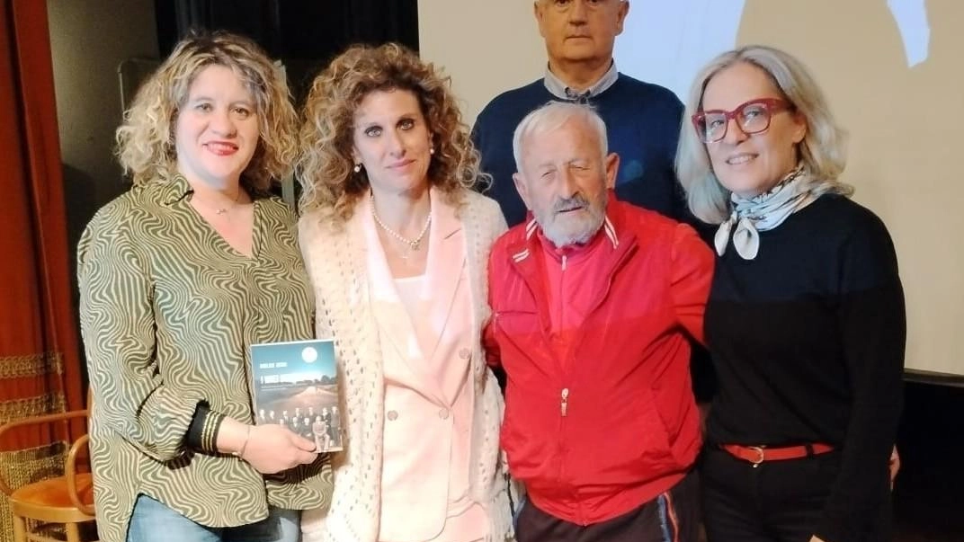 Da sinistra Lisa Amidei, Anna Trassi, Adelmo Cervi, Massimo Scardigli e Federica Fratoni Da sinistra Lisa Amidei, Anna Trassi, Adelmo Cervi, Massimo Scardigli e Federica Fratoni