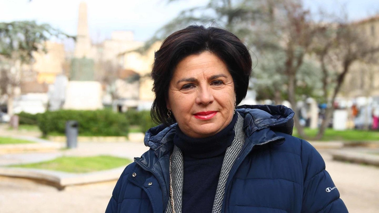 Susi Giglioli, capogruppo della Lega in consiglio comunale a Castelfiorentino, è fortemente critica sulla situazione della strada 429 Susi Giglioli, capogruppo della Lega in consiglio comunale a Castelfiorentino, è fortemente critica sulla situazione della strada 429
