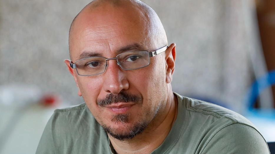 Da ricordare oggi alle 18 Pecci Books: Dario Salvetti (foto) e Gea Scancarello presenteranno "Questo lavoro non è vita. La... Da ricordare oggi alle 18 Pecci Books: Dario Salvetti (foto) e Gea Scancarello presenteranno "Questo lavoro non è vita. La...