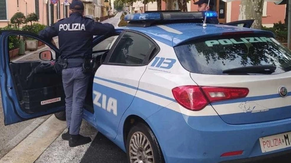 I poliziotti di Montecatini hanno ritrovato nel Pisano gli orologi rubati I poliziotti di Montecatini hanno ritrovato nel Pisano gli orologi rubati