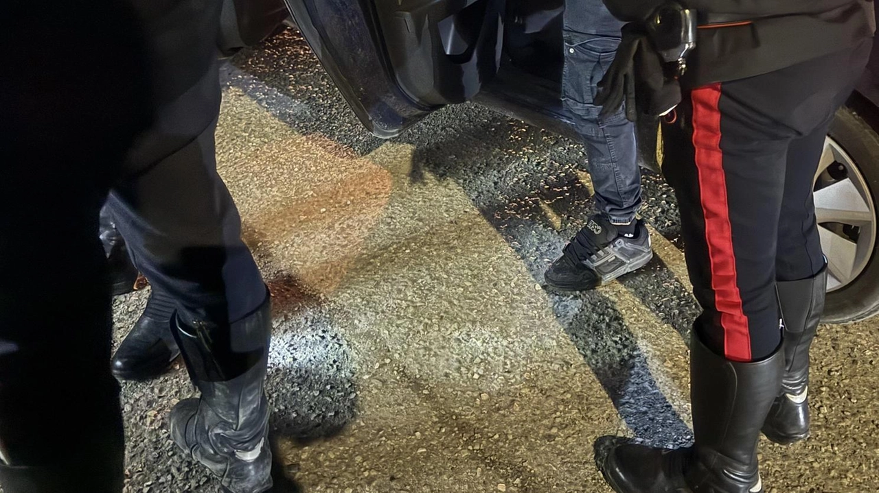 Un frame dei controlli effettuati dai Carabinieri di Città di Castello nel comprensorio tifernate Un frame dei controlli effettuati dai Carabinieri di Città di Castello nel comprensorio tifernate