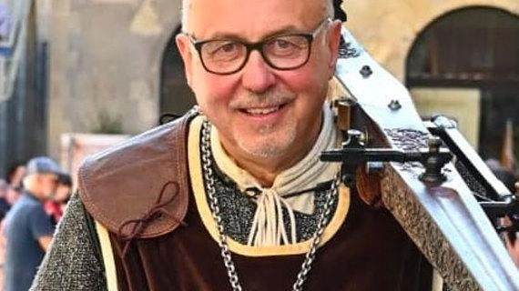 SANSEPOLCRO I balestrieri di Sansepolcro si sono confermati campioni a squadre, ma hanno deluso nell’individuale del torneo Bai (Balestra Antica all’Italiana),... SANSEPOLCRO I balestrieri di Sansepolcro si sono confermati campioni a squadre, ma hanno deluso nell’individuale del torneo Bai (Balestra Antica all’Italiana),...