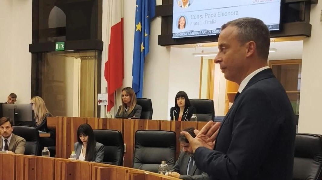 La mozione è promossa dal capogruppo Pd, Cristian Betti relativa alla Realizzazione del Corridoio Strategico Chiusi-Perugia La mozione è promossa dal capogruppo Pd, Cristian Betti relativa alla Realizzazione del Corridoio Strategico Chiusi-Perugia