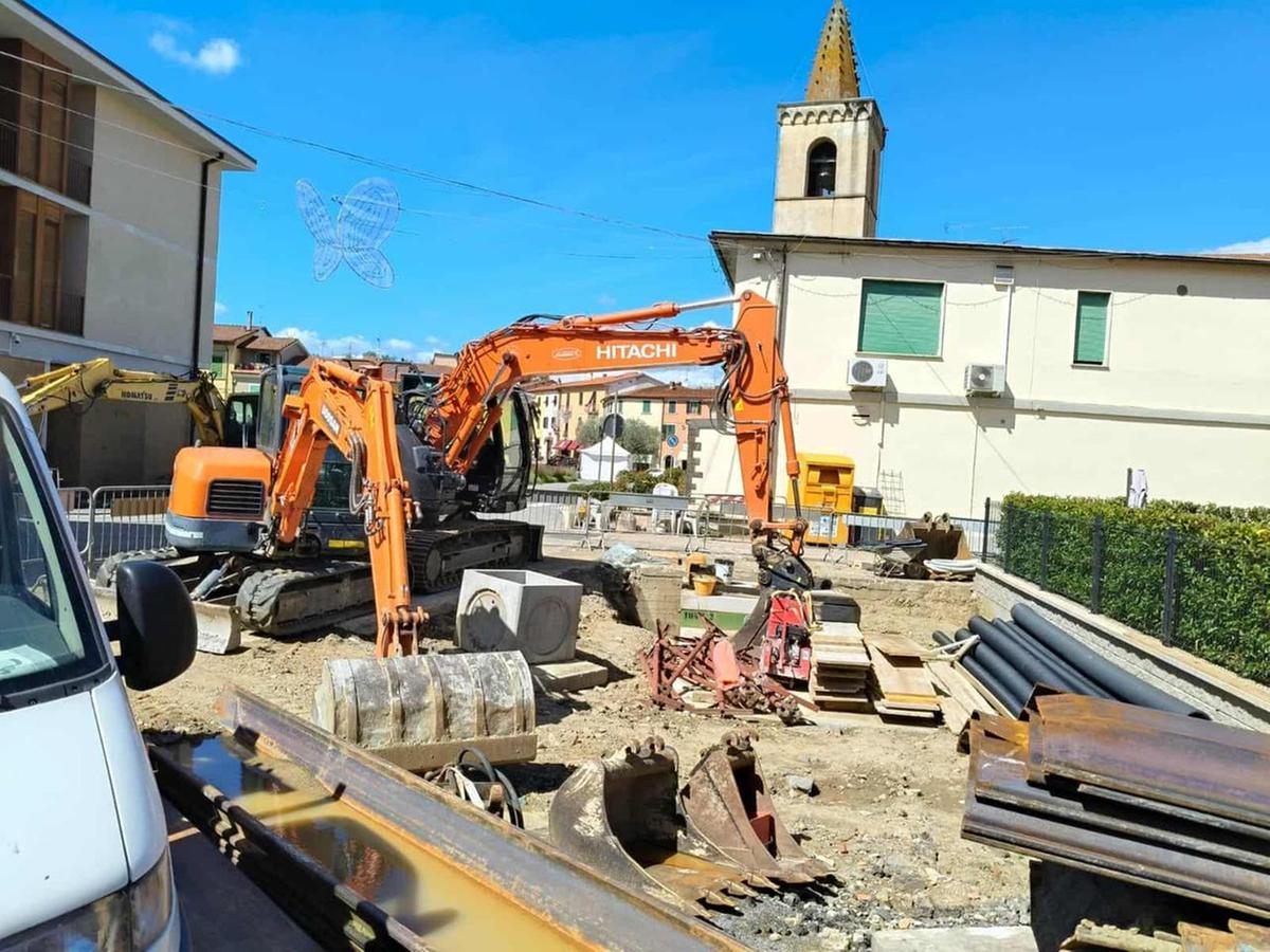 cantiere in san biagio lavori al punto critico chiediamo pazienza