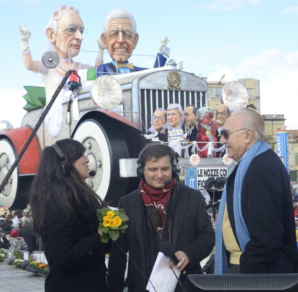 https://www.lanazione.it/image-service/view/acePublic/alias/contentid/OGI1MmUwODktZjk4YS00/0/superpippo-al-carnevale-quella-diretta-del-corso-con-il-record-di-ascolti.jpeg?f=1.91:1&w=1200