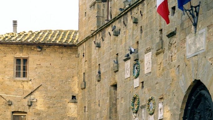 L’assessora Ilaria Bacci sta lavorando a realizzare un calendario degli eventi per il 2025 che sarà reso pubblico. L’obiettivo è quello di creare una serie di eventi capaci anche di informare il pubblico con largo anticipo e attrarre nuovi visitatori L’assessora Ilaria Bacci sta lavorando a realizzare un calendario degli eventi per il 2025 che sarà reso pubblico. L’obiettivo è quello di creare una serie di eventi capaci anche di informare il pubblico con largo anticipo e attrarre nuovi visitatori