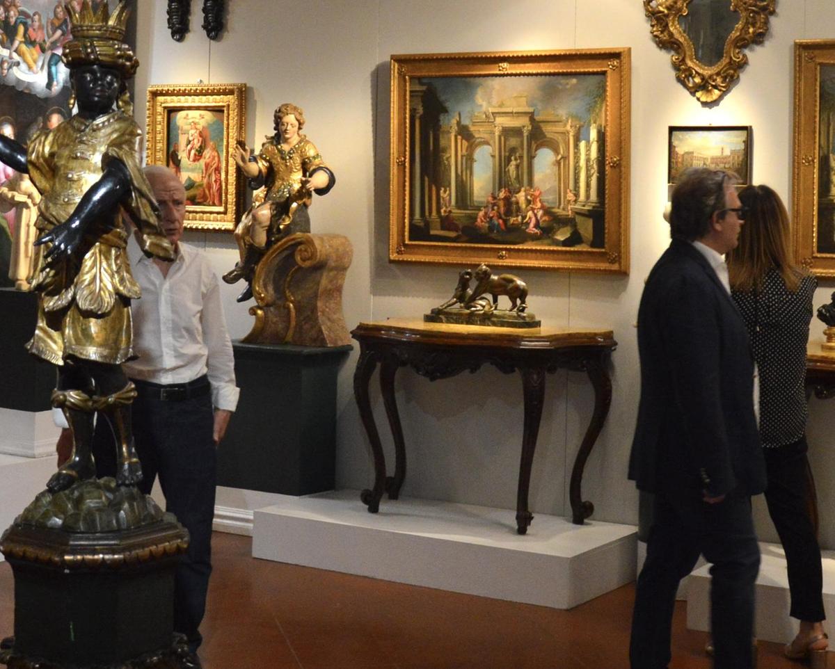Ultimi giorni per Cortonantiquaria. Dai premi alla concerto della Mannoia Ultimi giorni per Cortonantiquaria. Dai premi alla concerto della Mannoia
