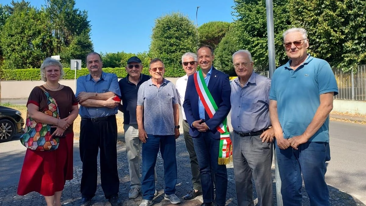 Lo studioso onorato dal Comune di Lucca e dall’Istituto Storico Lucchese Lo studioso onorato dal Comune di Lucca e dall’Istituto Storico Lucchese