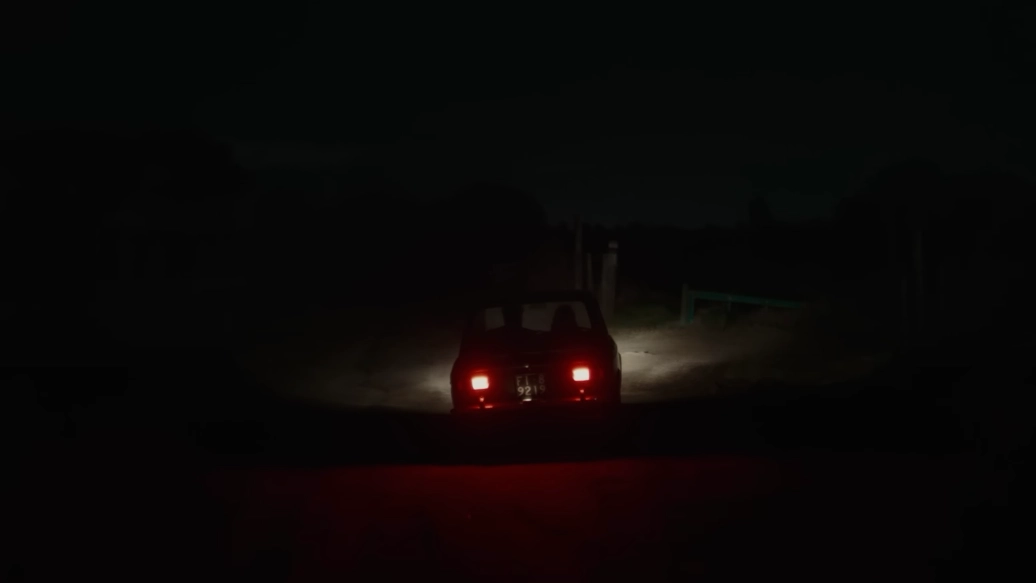 Una scena dal teaser trailer de Il Mostro (Immagine da video di Netflix Italia) Una scena dal teaser trailer de Il Mostro (Immagine da video di Netflix Italia)
