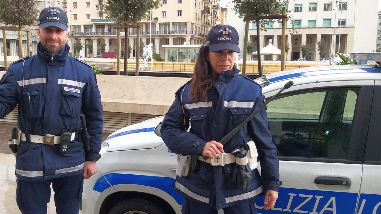 Polizia locale (foto di repertorio) Polizia locale (foto di repertorio)