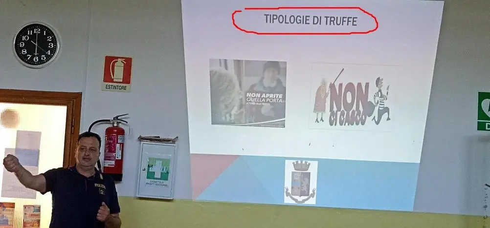 Consigli per difendersi dai raggiri. Il vicequestore Fezza all’Auser